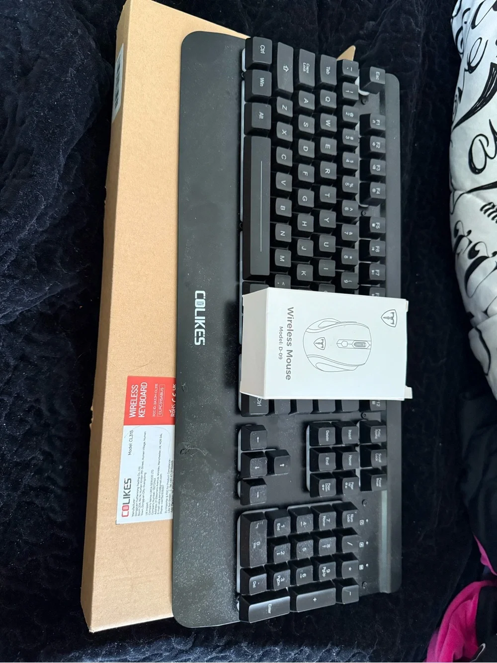 Black Wireless Keyboard and Mouse Combo